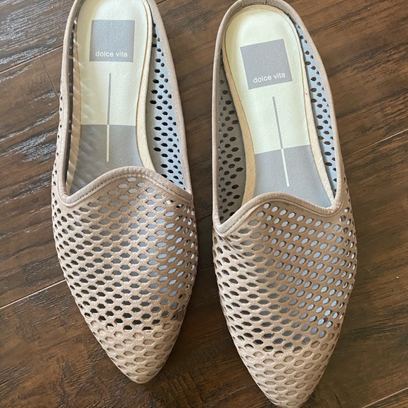 Dolce Vita Flats - Picture 1 of 7